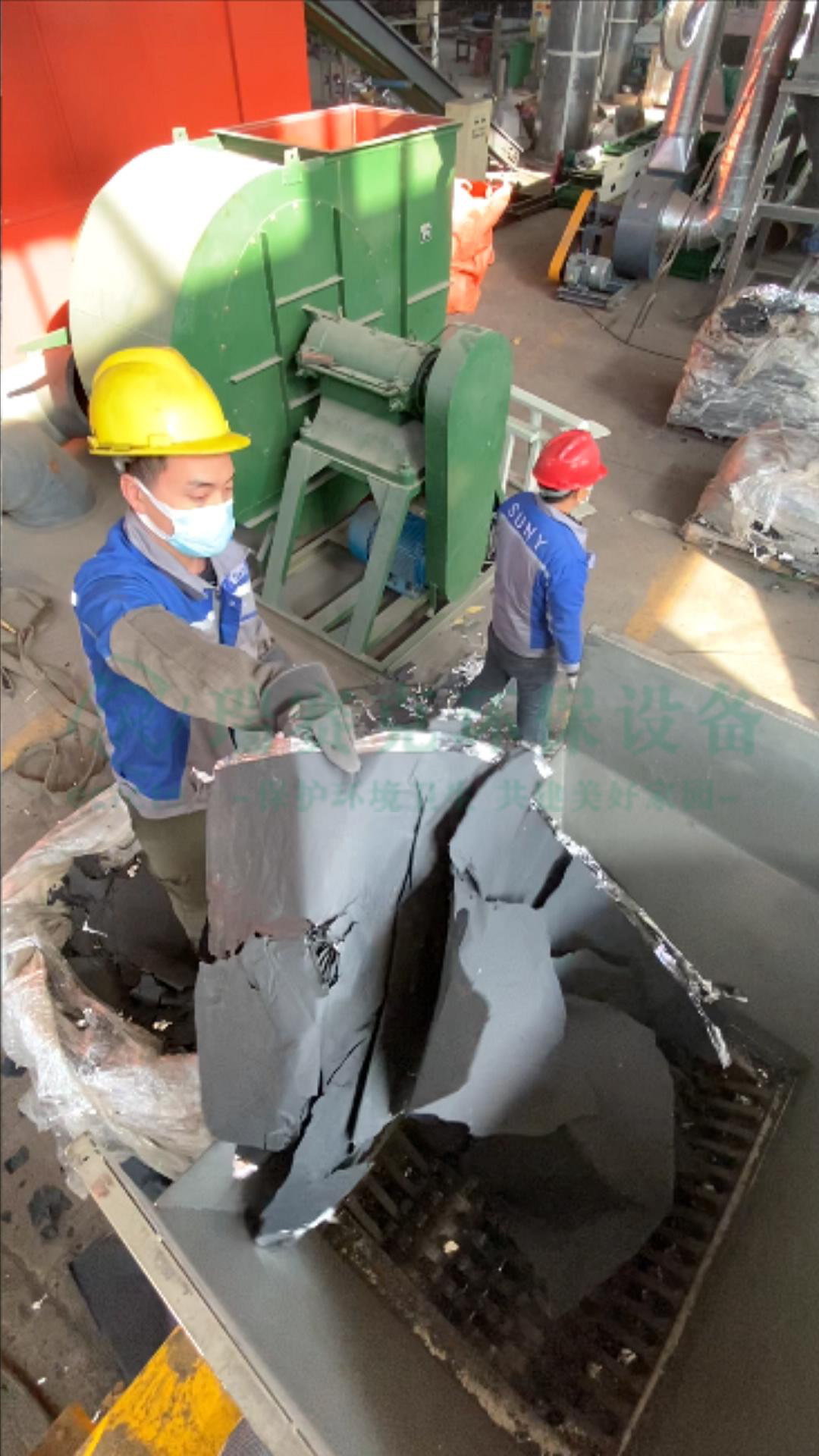 為了減少對石油的依賴和環境污染電池的利用被認為是解決能源危機和環境問題現下的好方法